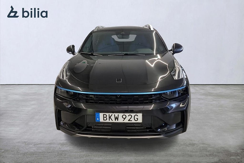 Vehicle Image 6
