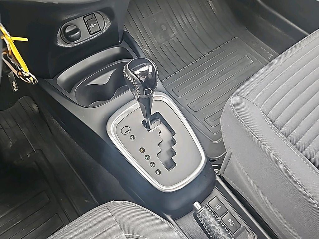 Vehicle Image 18