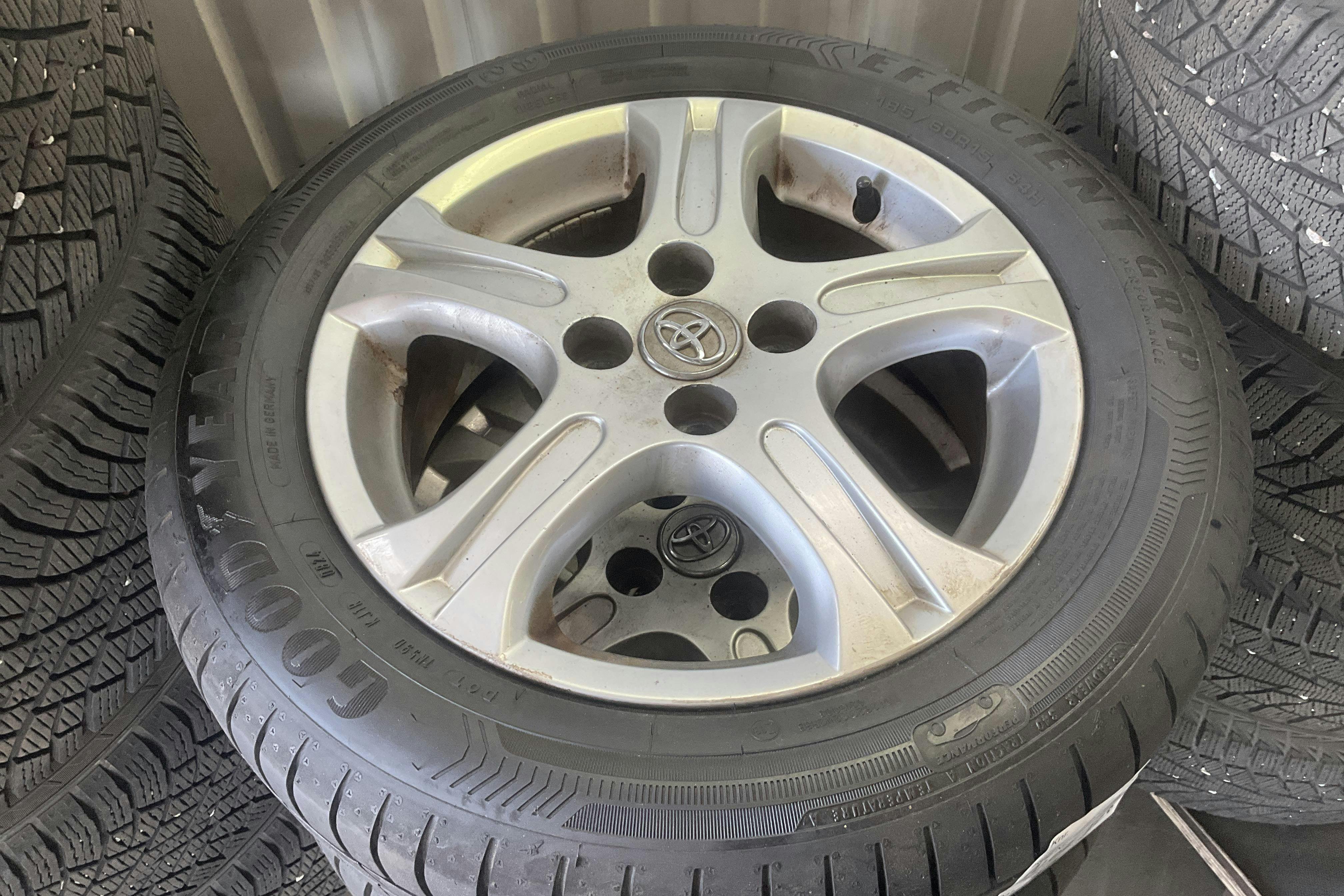 Vehicle Image 11
