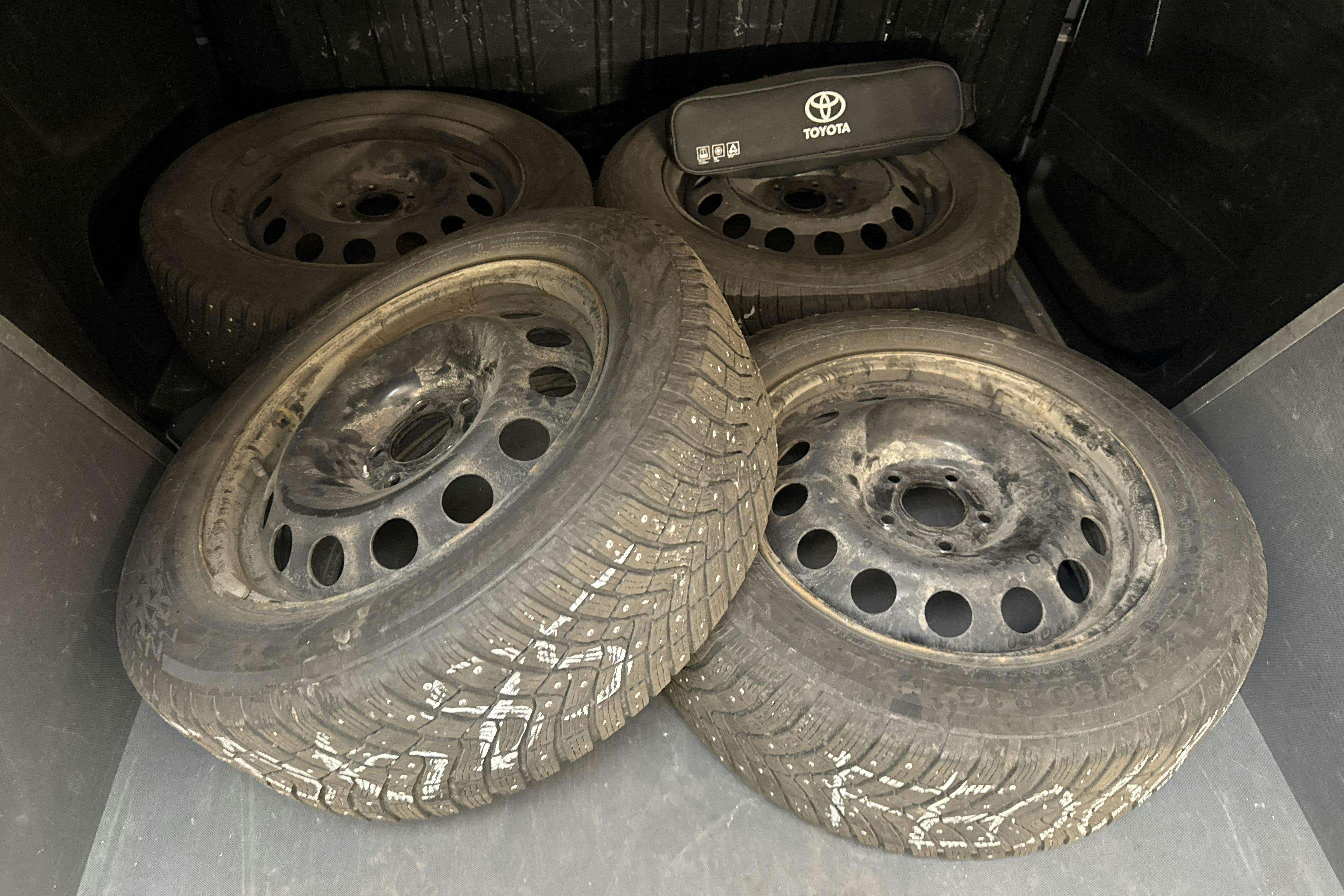 Vehicle Image 12