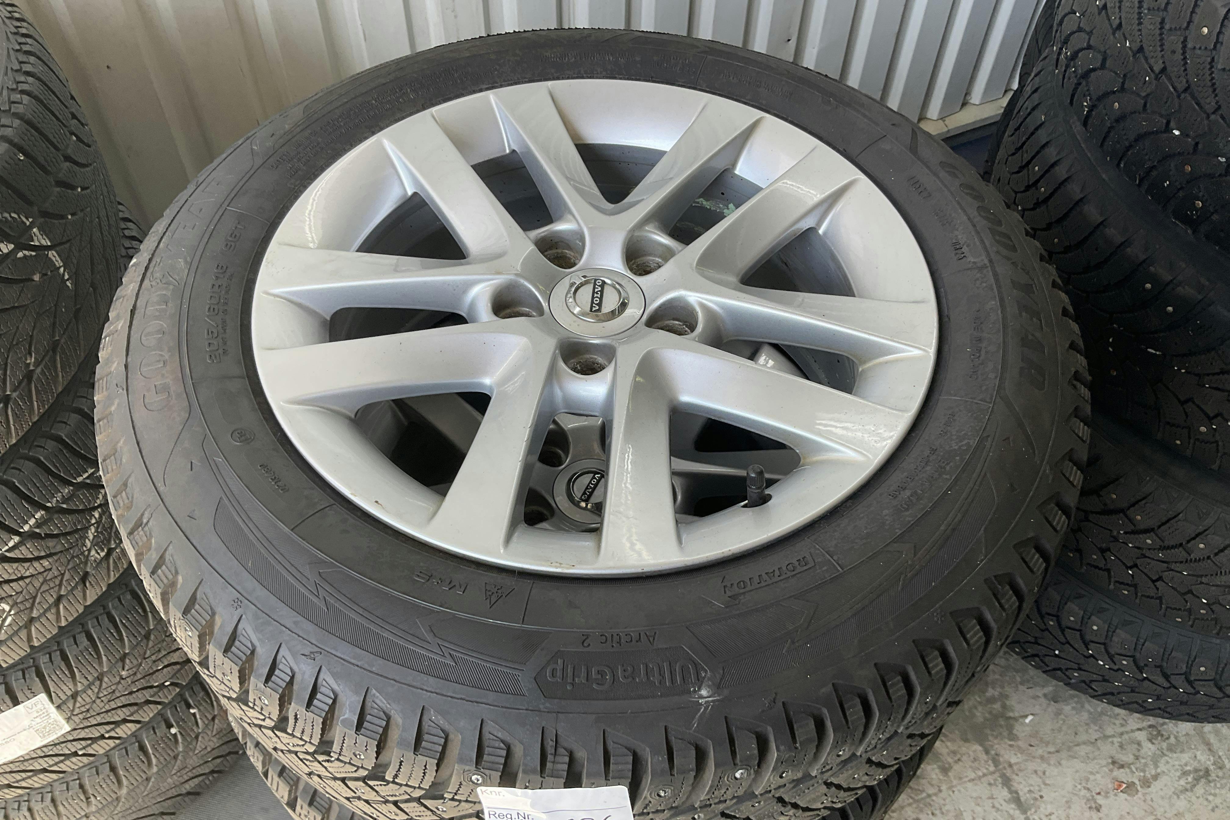 Vehicle Image 13