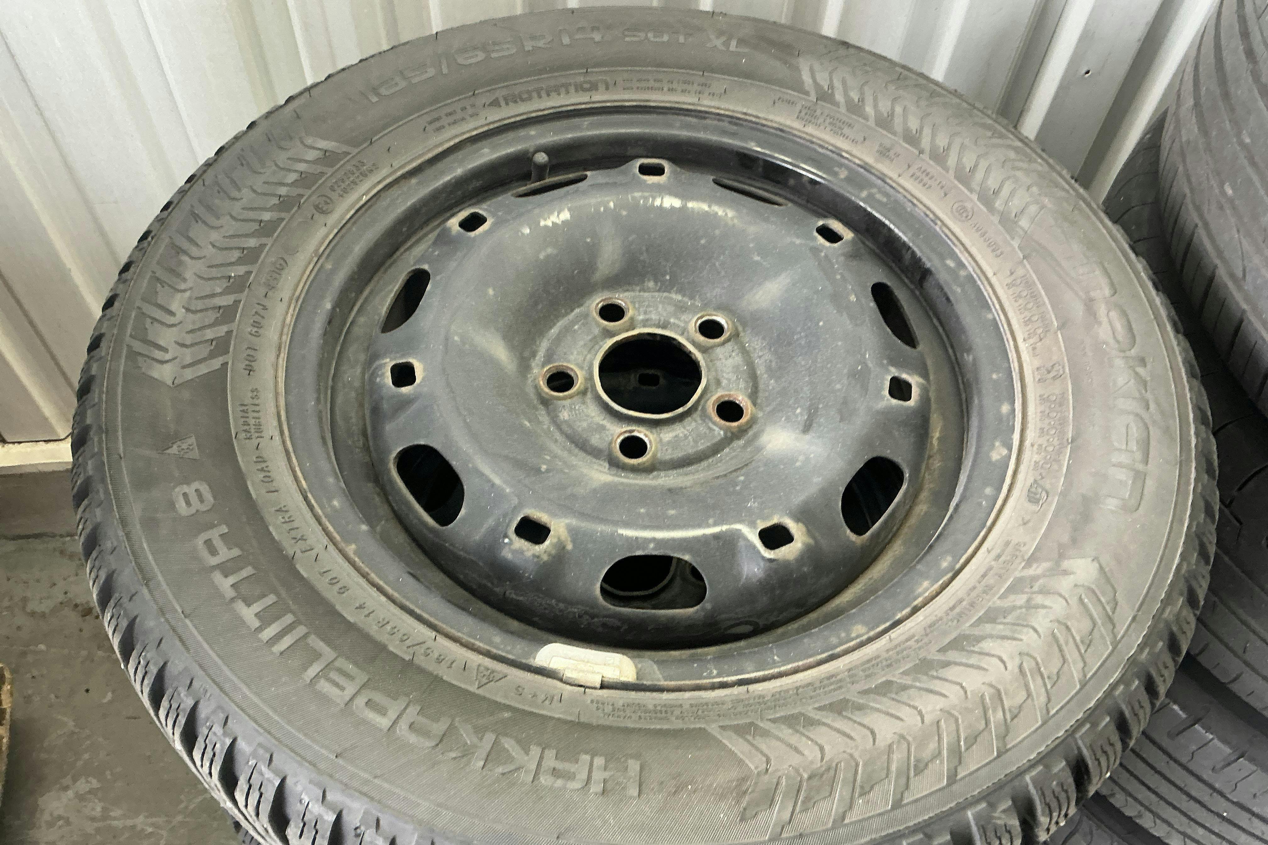 Vehicle Image 12