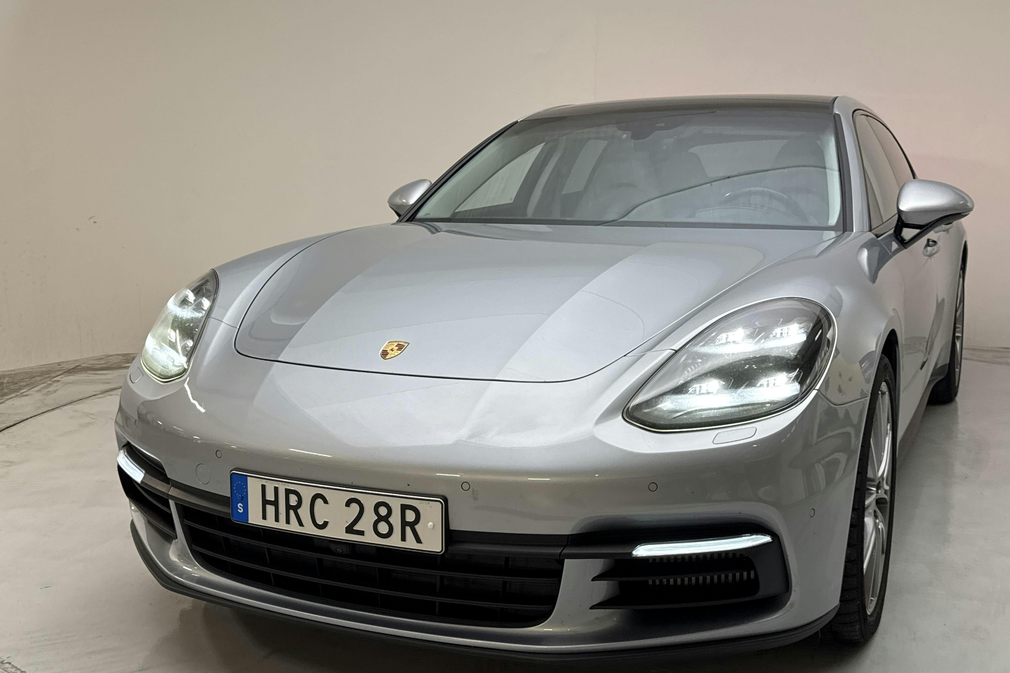 Vehicle Image 21