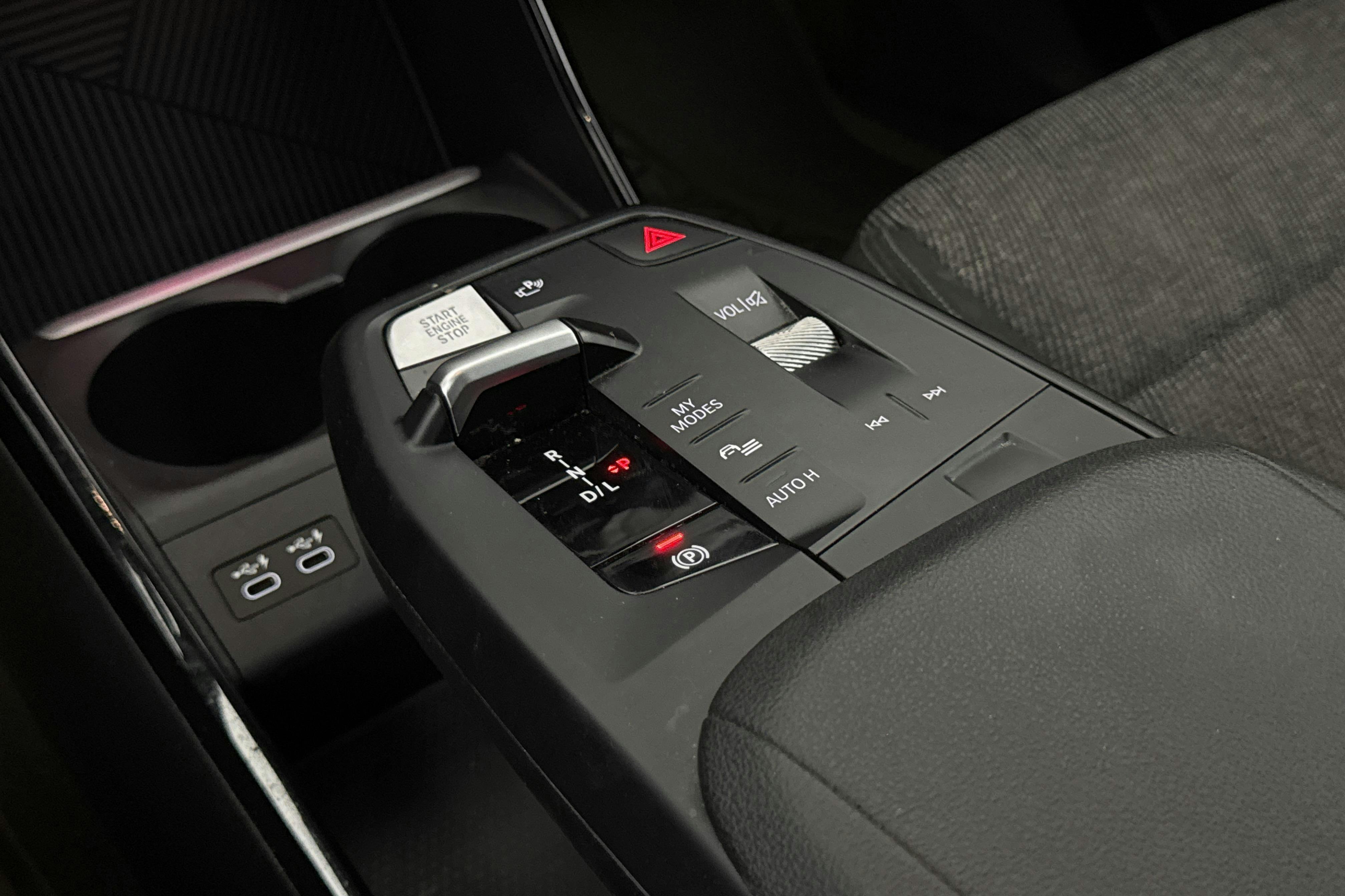 Vehicle Image 15