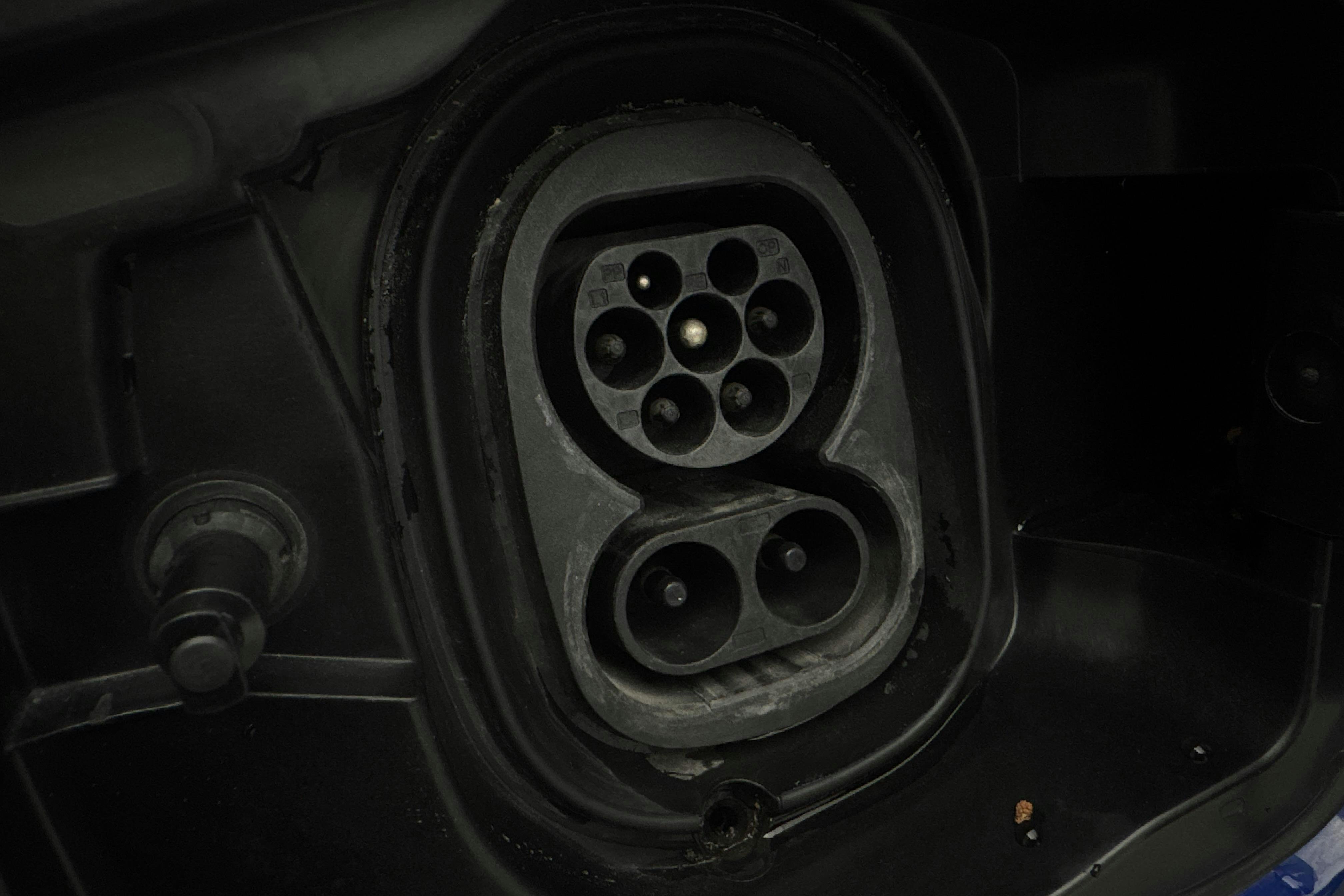 Vehicle Image 19