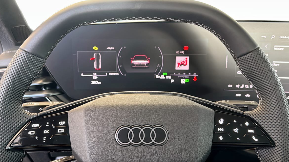 Vehicle Image 19