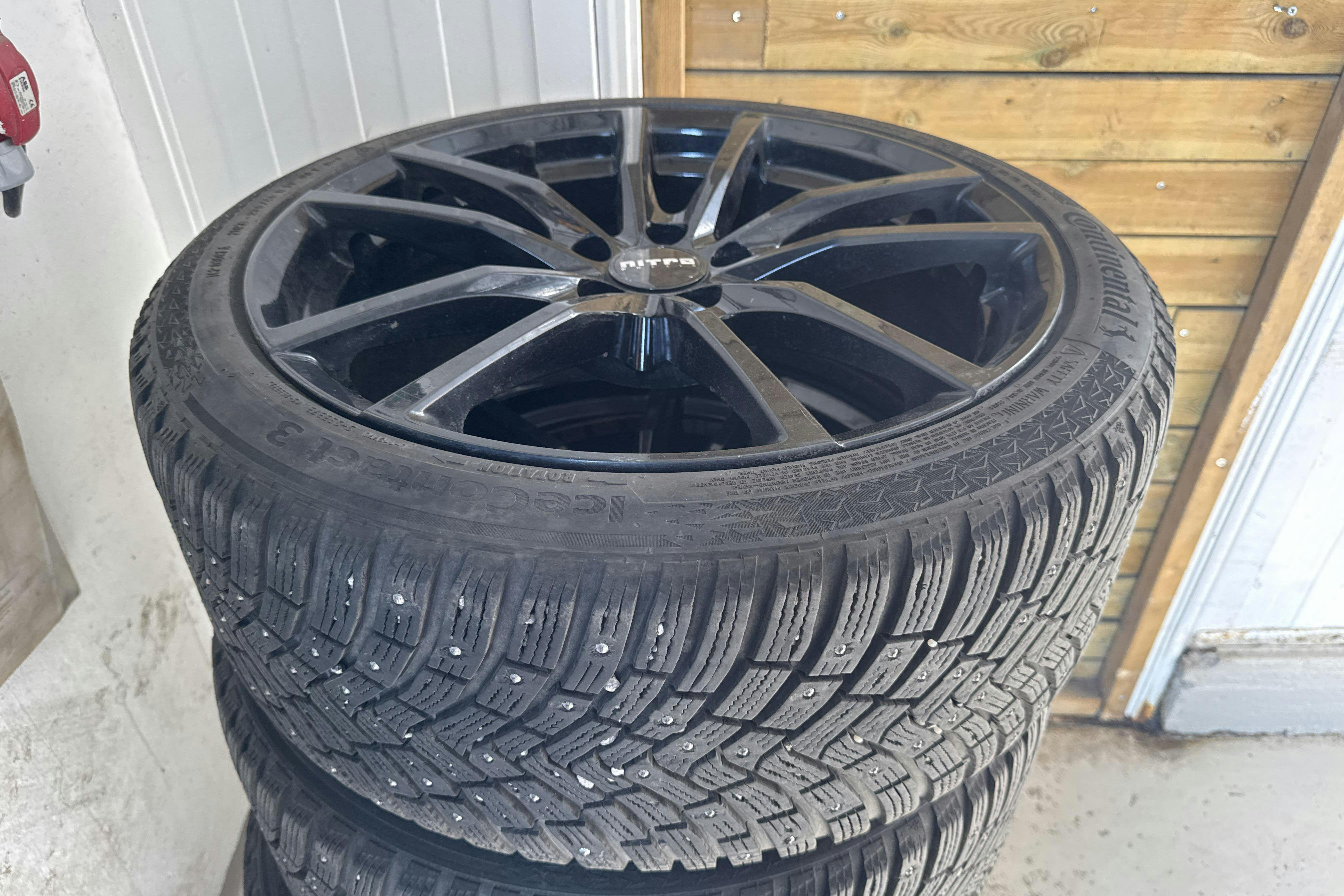 Vehicle Image 30