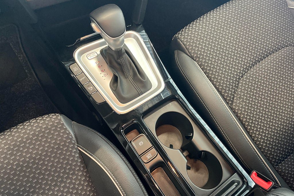Vehicle Image 14