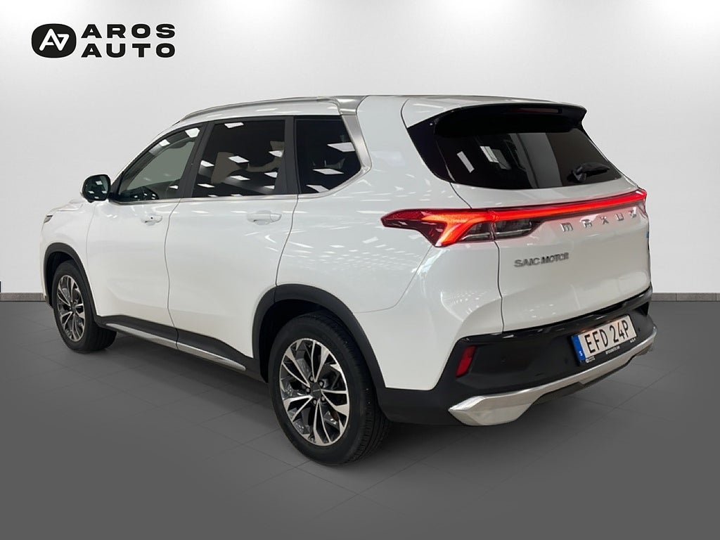 Vehicle Image 6