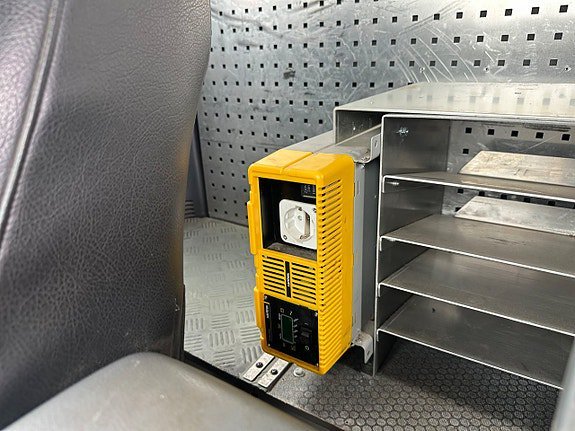 Vehicle Image 13