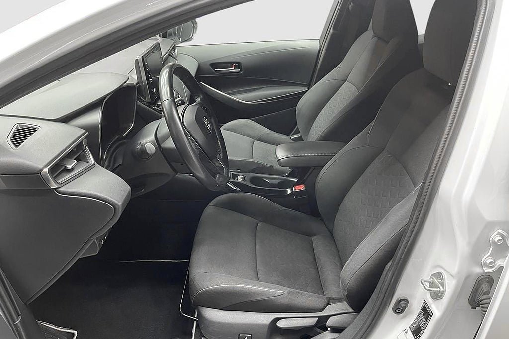 Vehicle Image 12