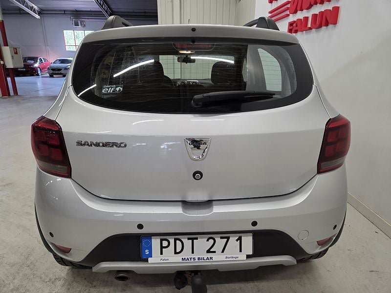 Vehicle Image 7
