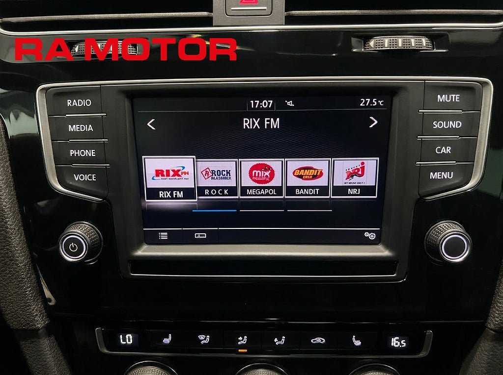 Vehicle Image 16