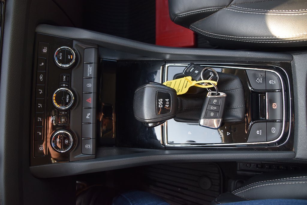 Vehicle Image 17
