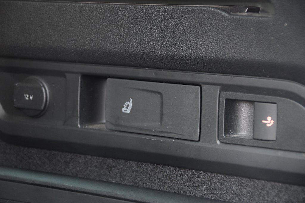 Vehicle Image 24