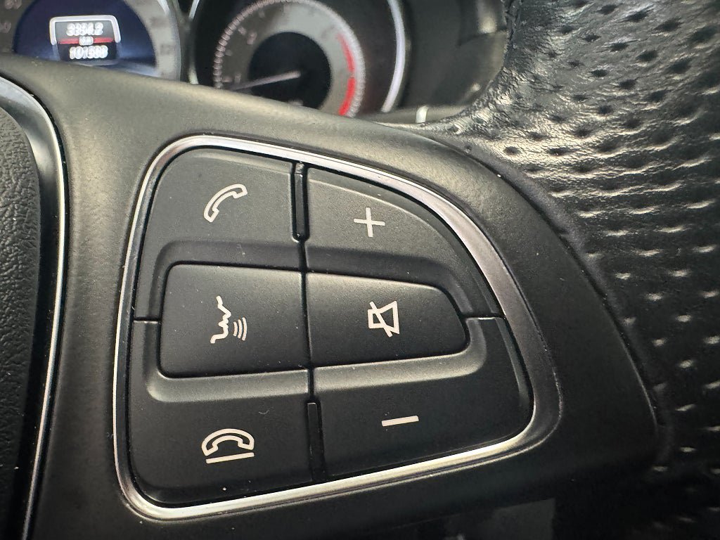 Vehicle Image 17