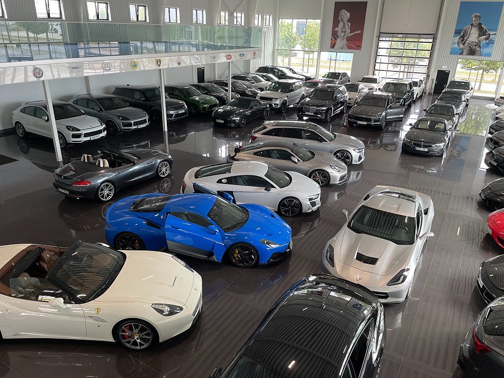 Vehicle Image 8