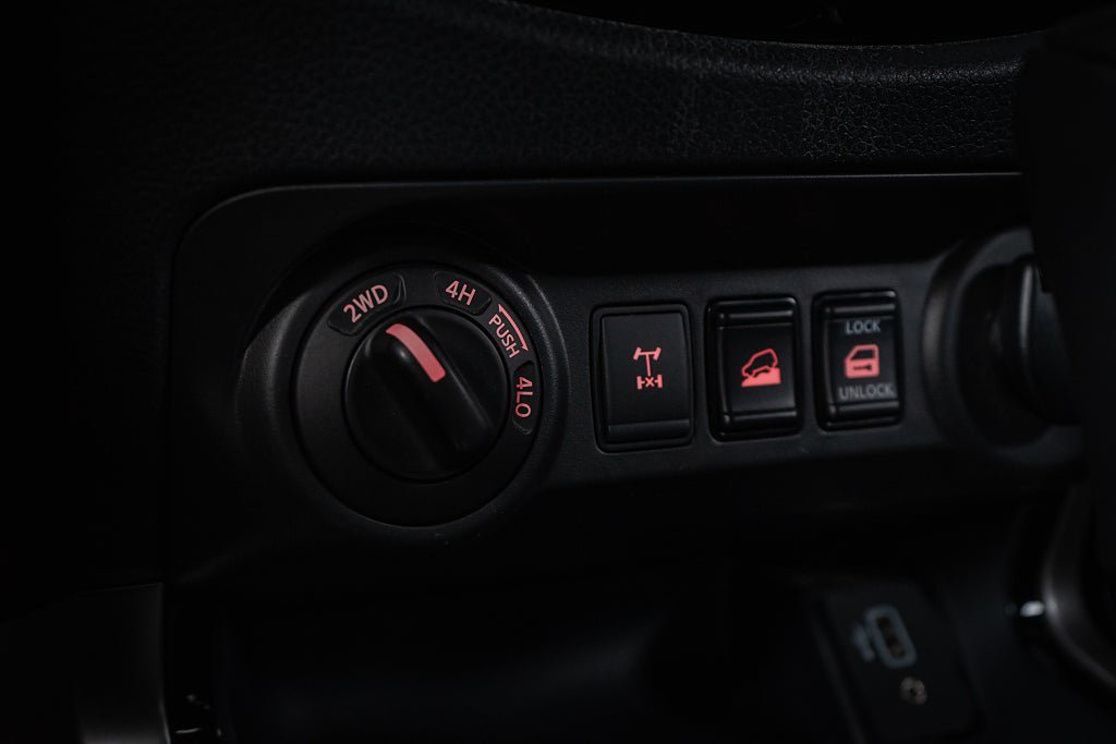 Vehicle Image 25