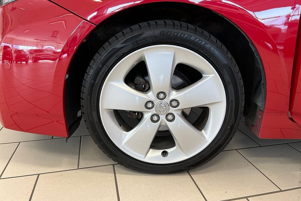 Vehicle Image 15
