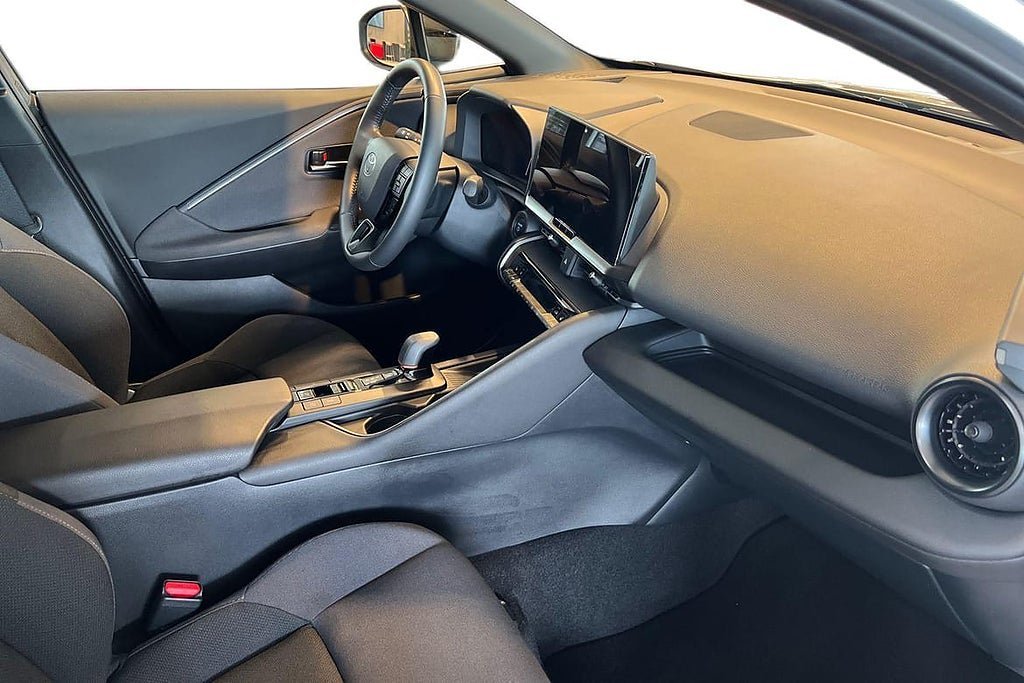 Vehicle Image 10