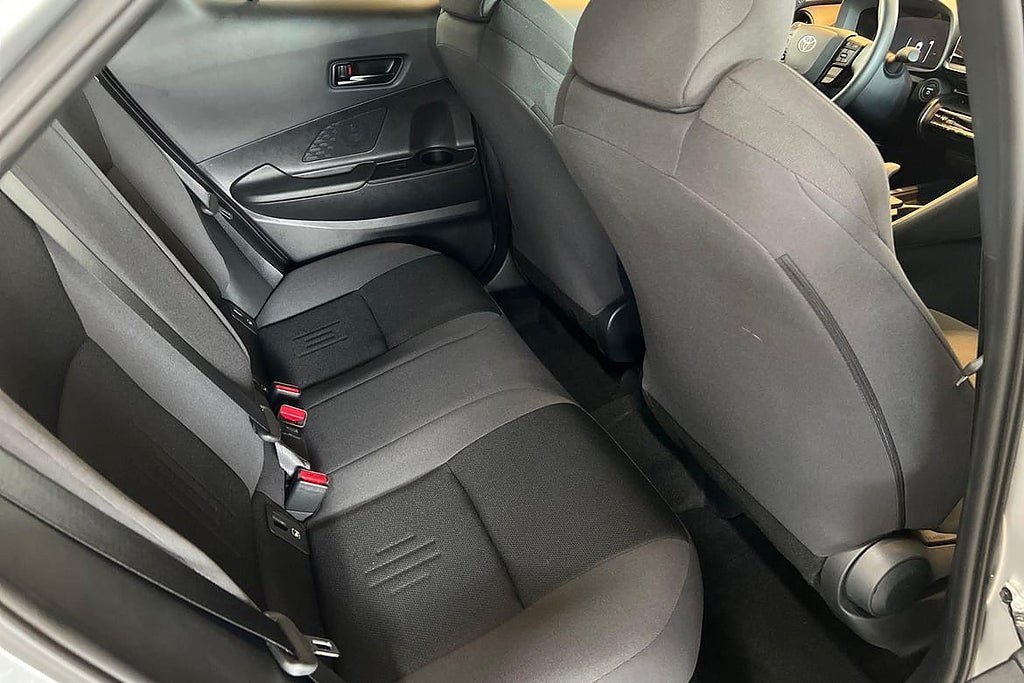 Vehicle Image 11
