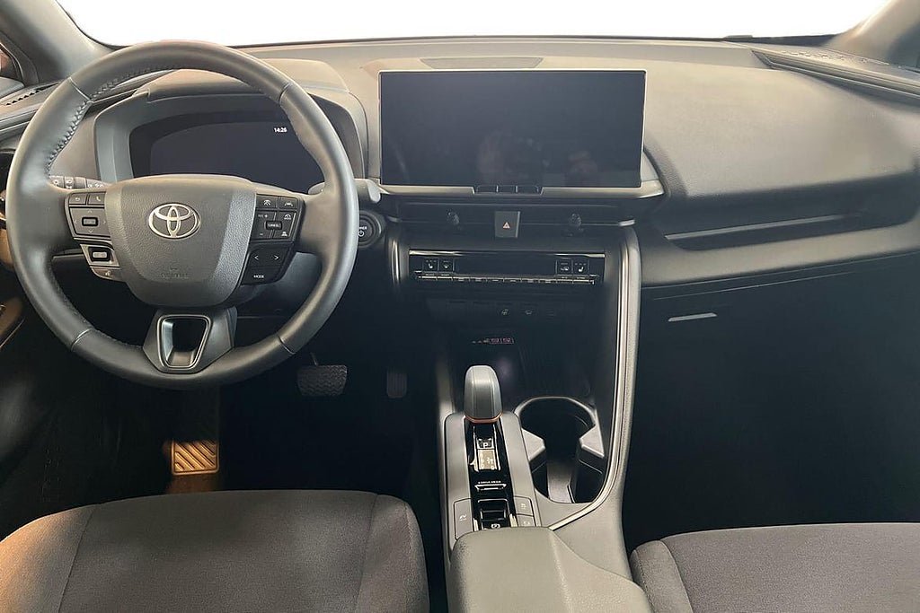 Vehicle Image 13