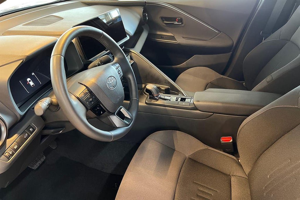 Vehicle Image 18