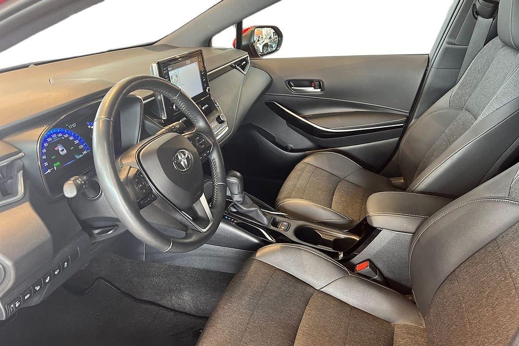 Vehicle Image 35