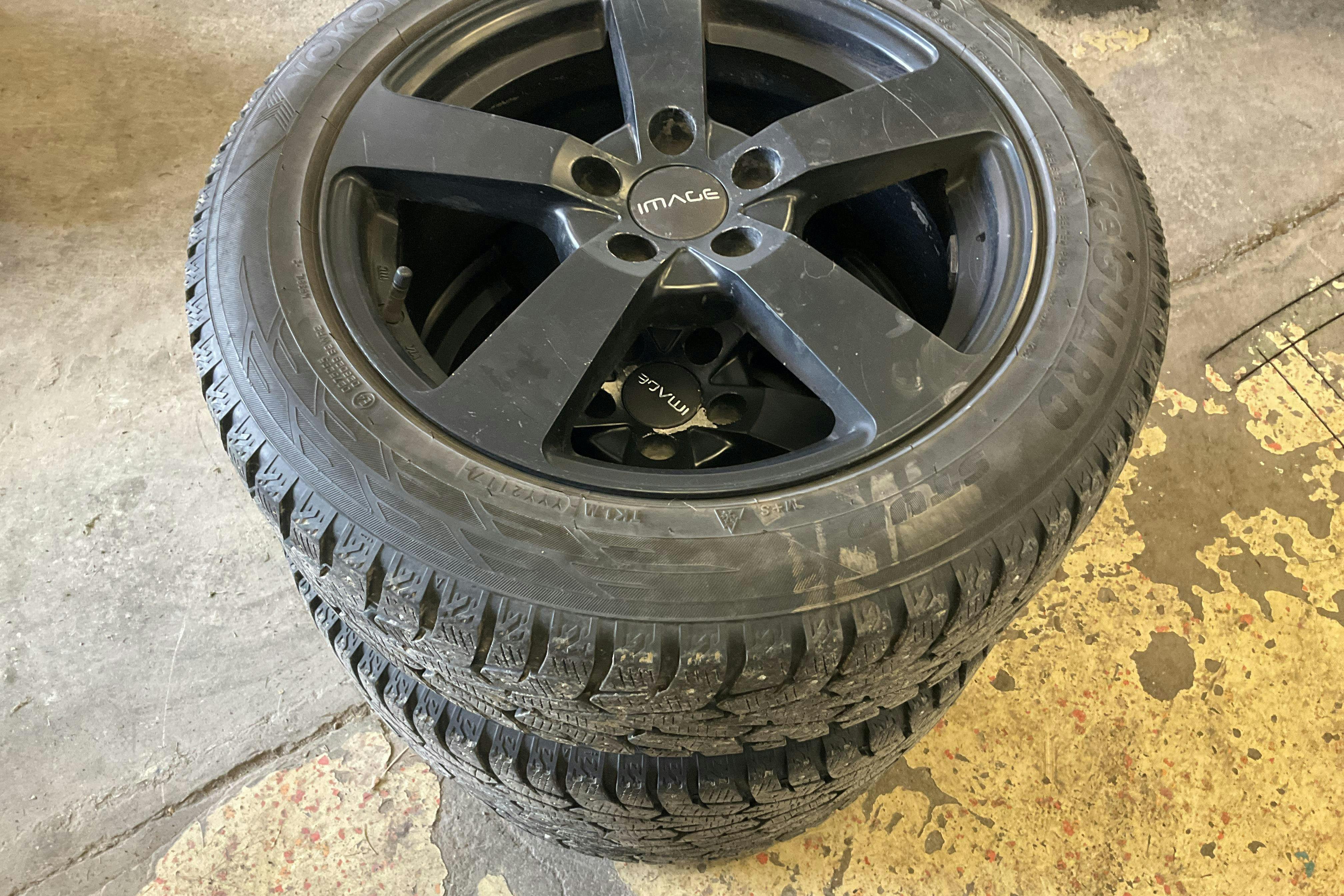 Vehicle Image 19