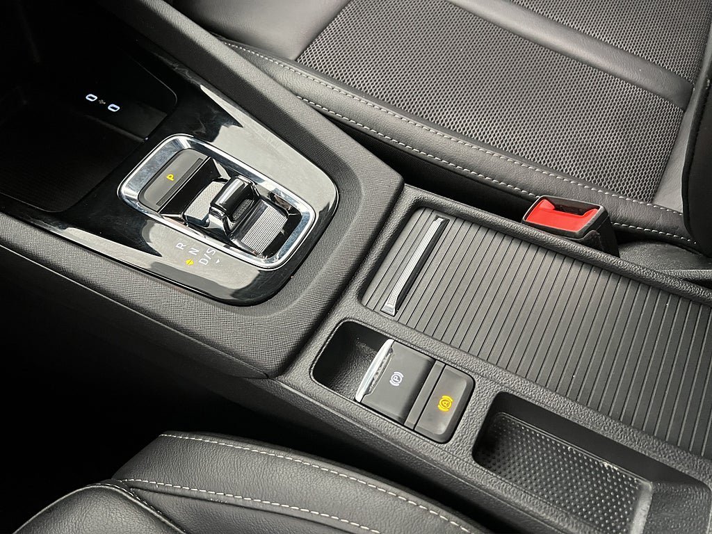 Vehicle Image 26