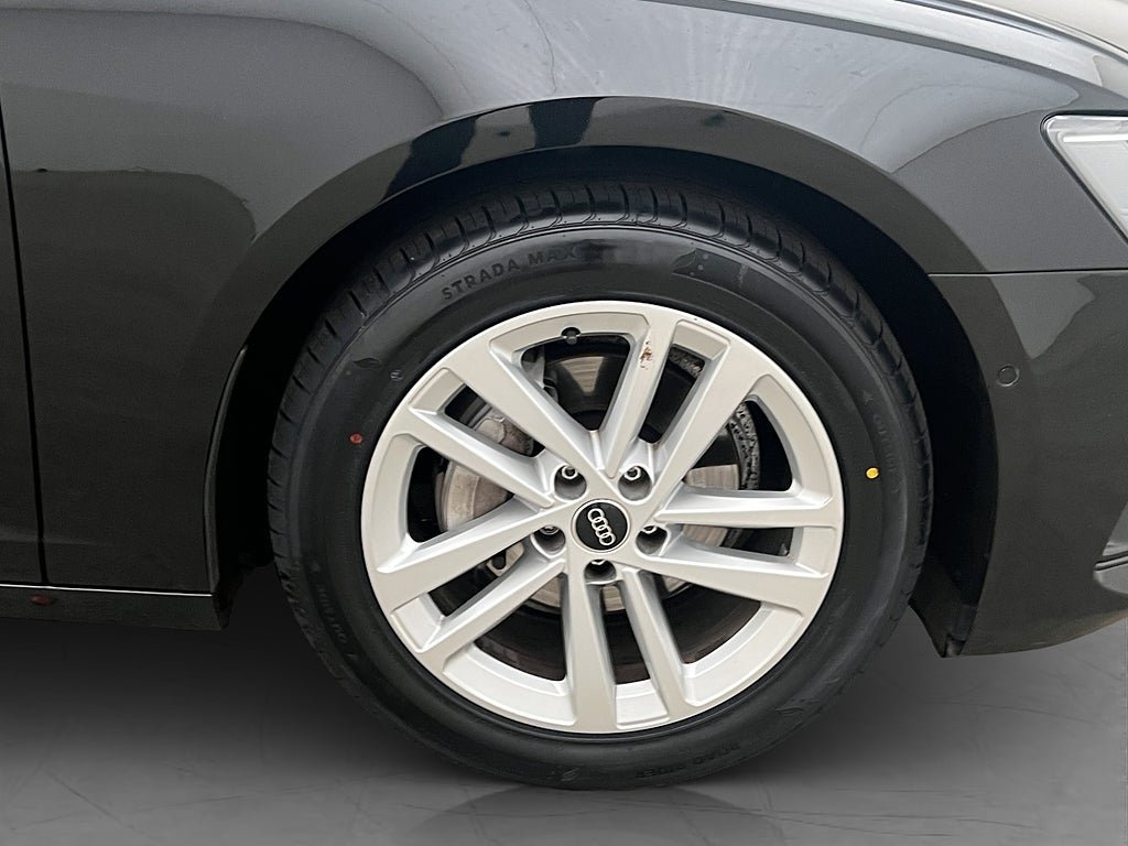 Vehicle Image 33