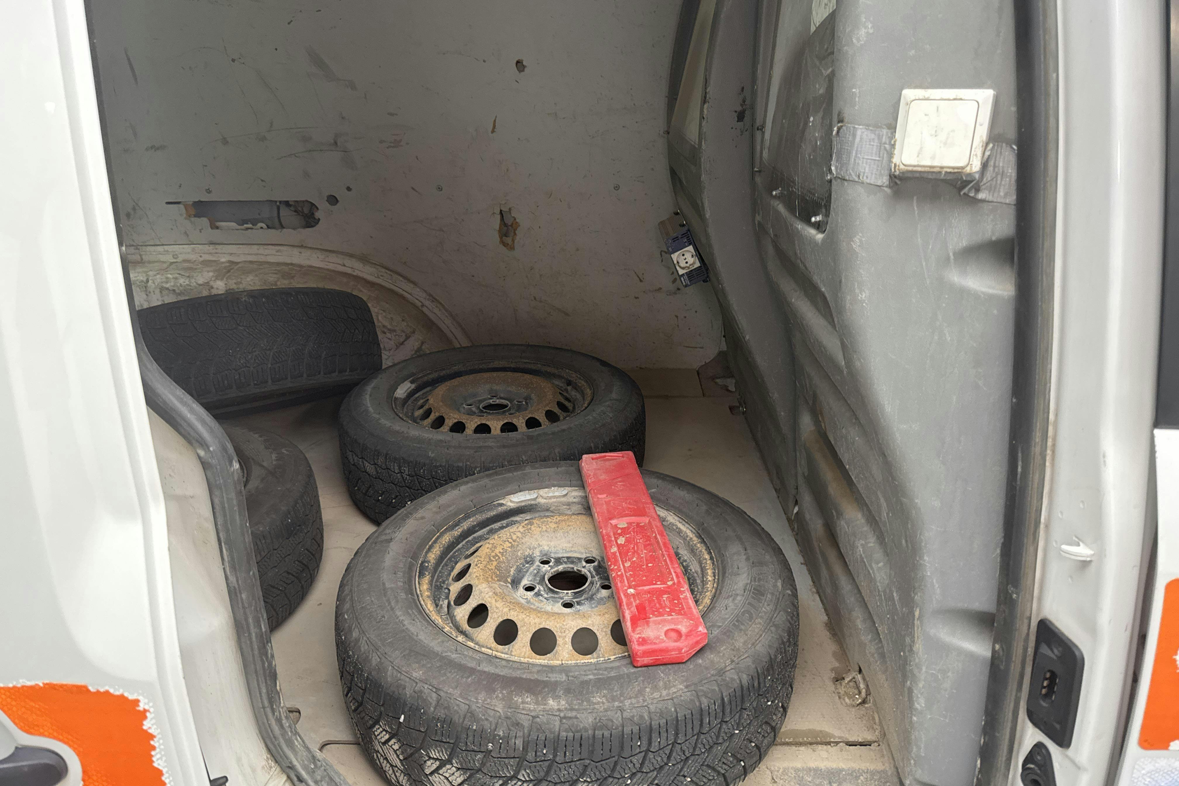 Vehicle Image 7