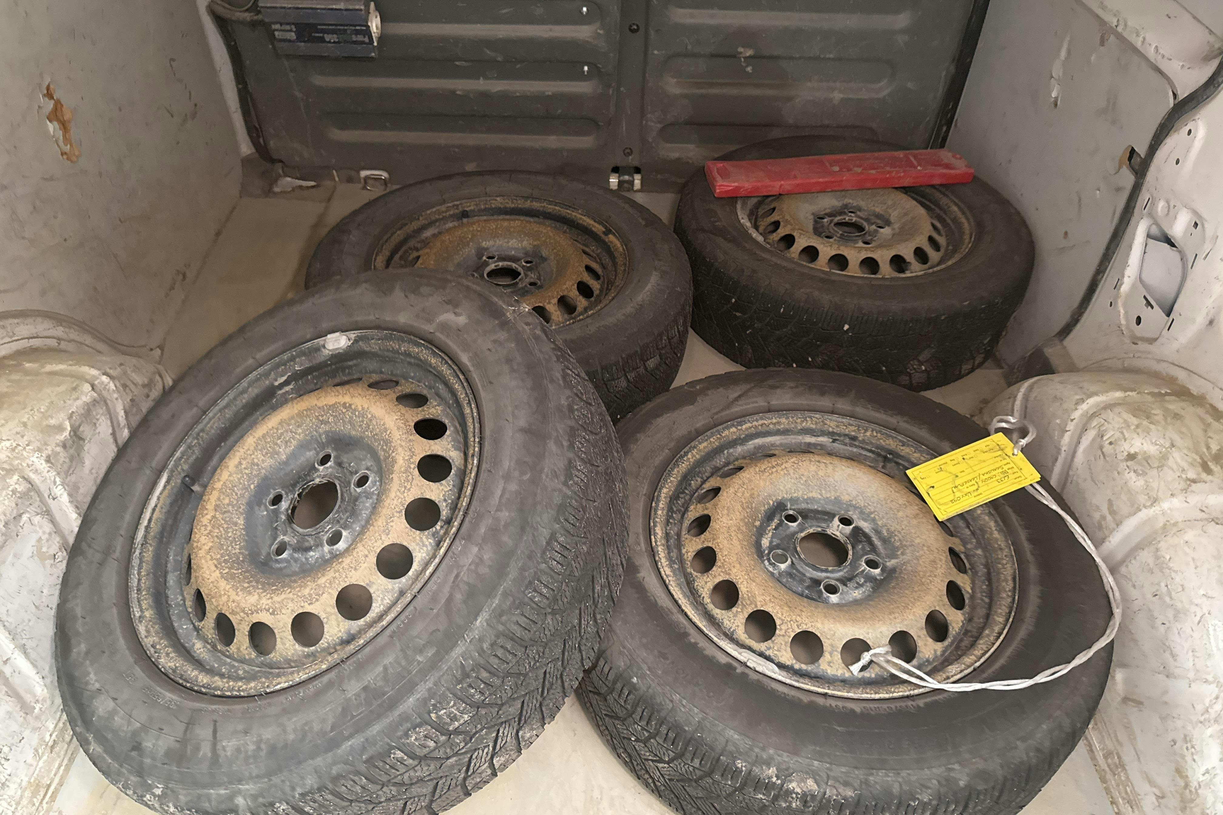 Vehicle Image 11