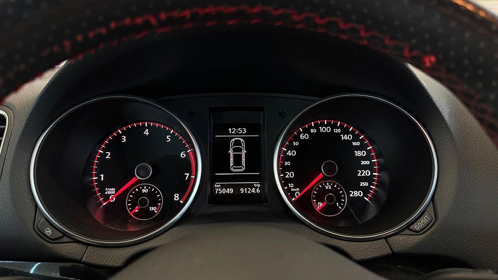 Vehicle Image 13