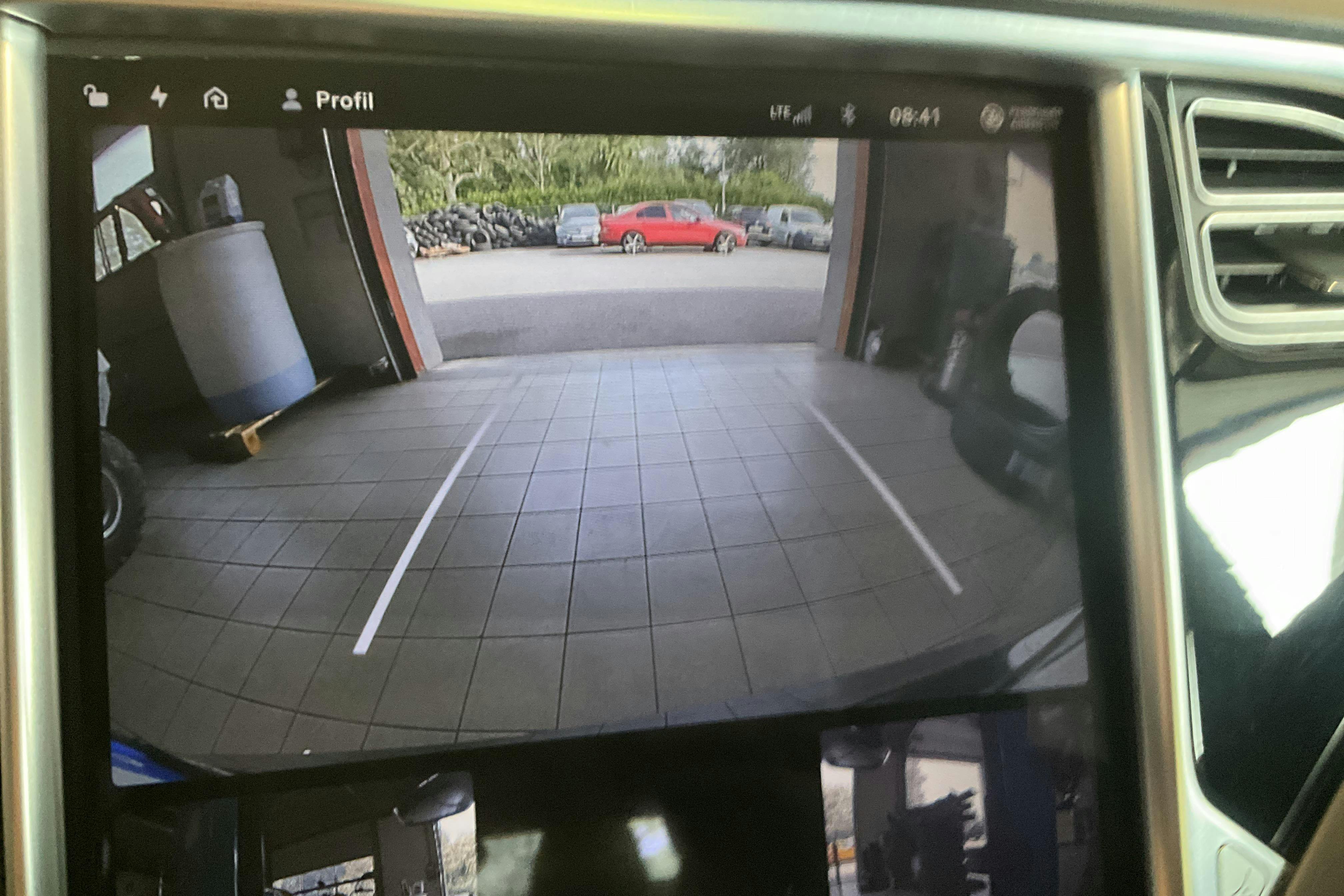 Vehicle Image 14