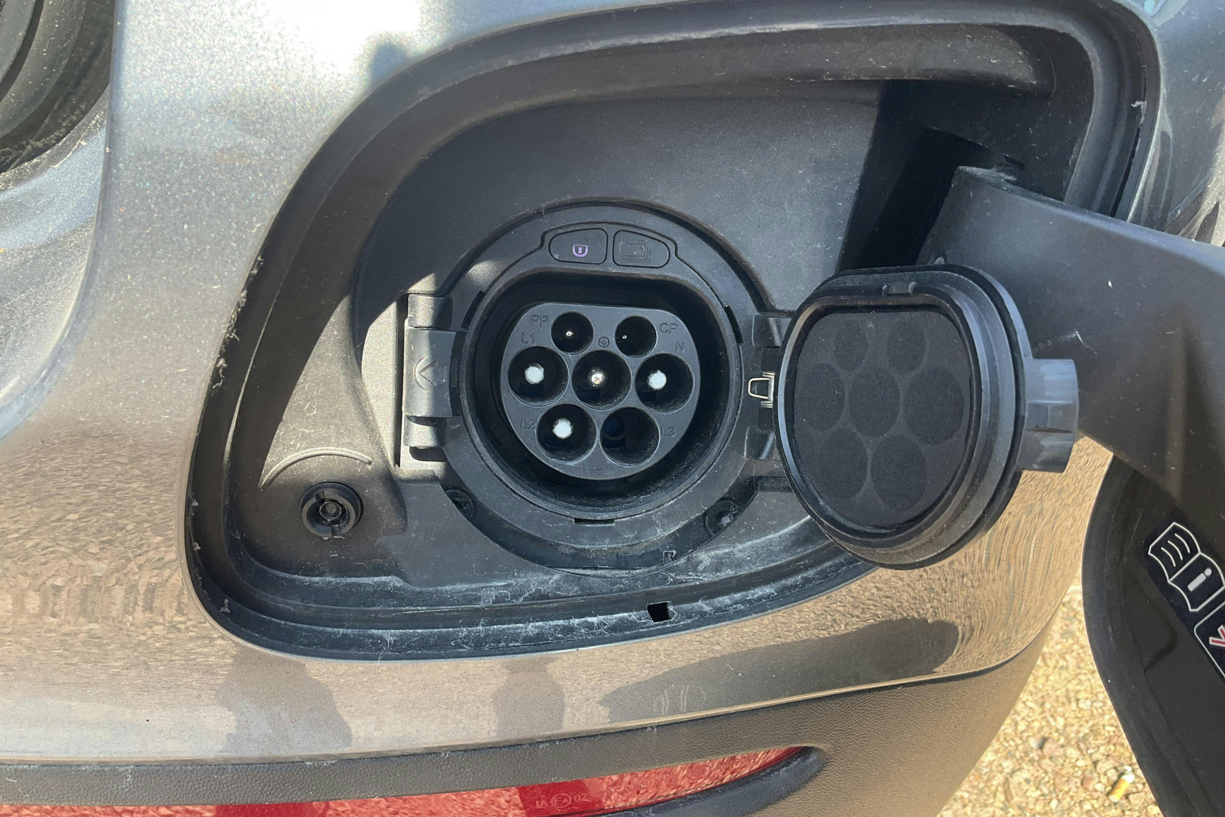Vehicle Image 18