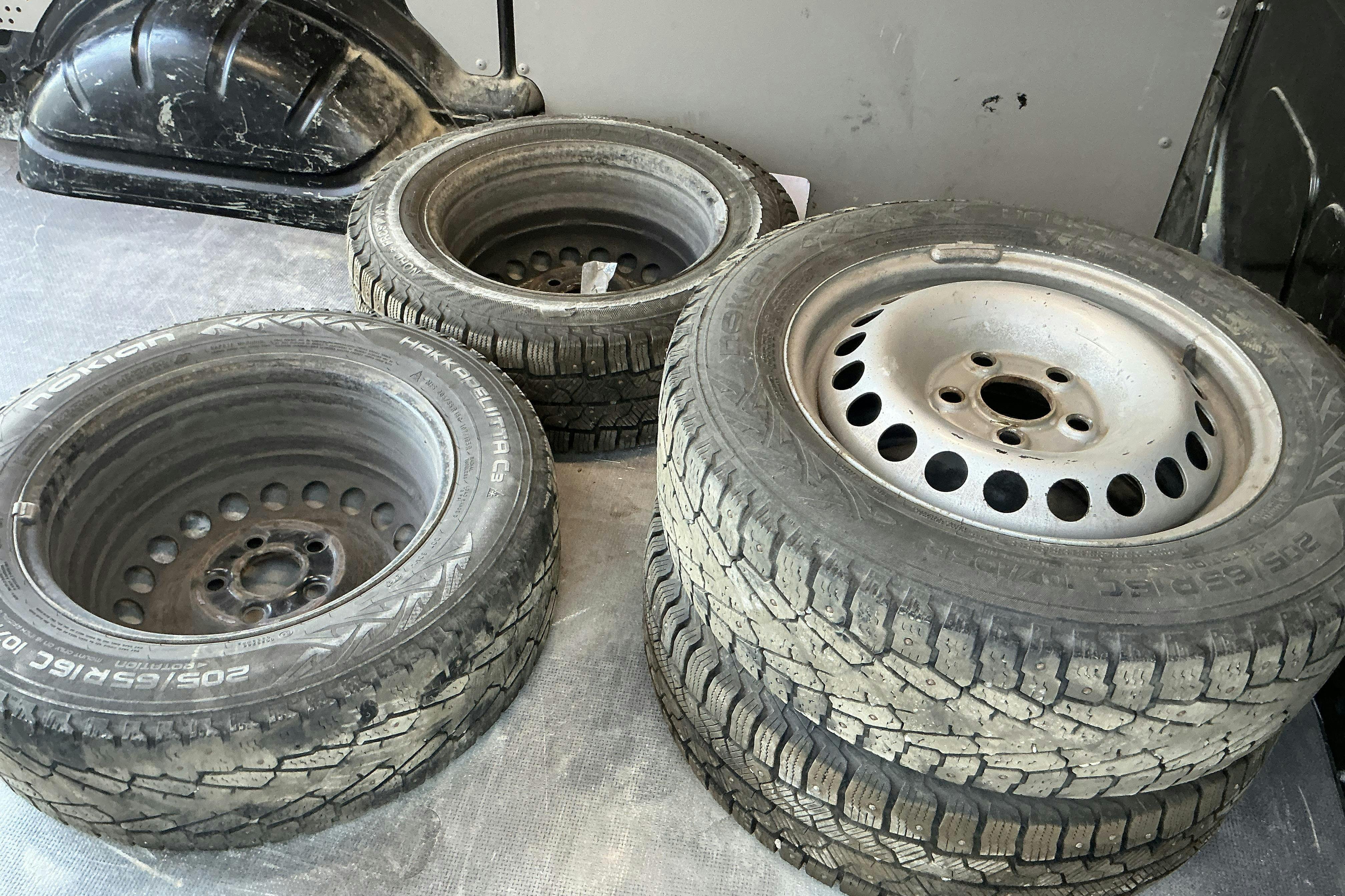 Vehicle Image 12