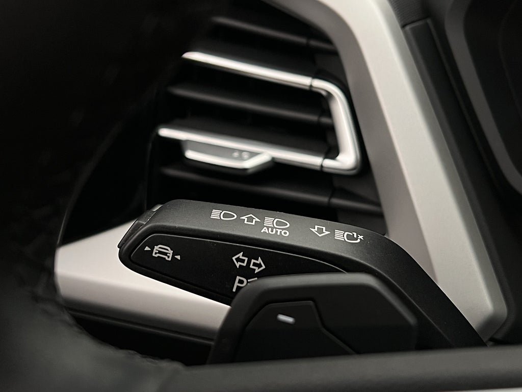 Vehicle Image 38