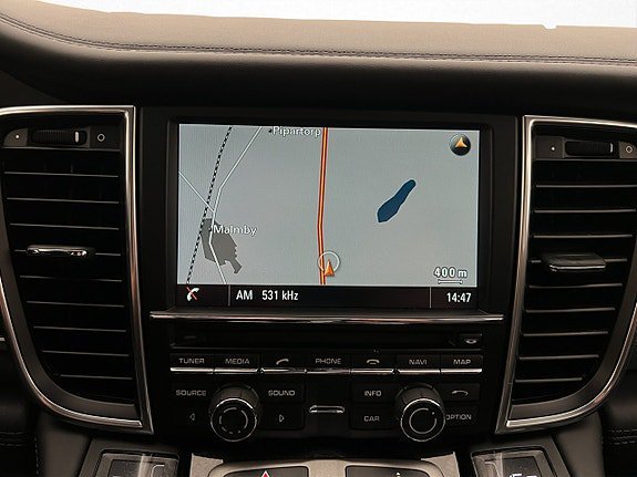 Vehicle Image 24