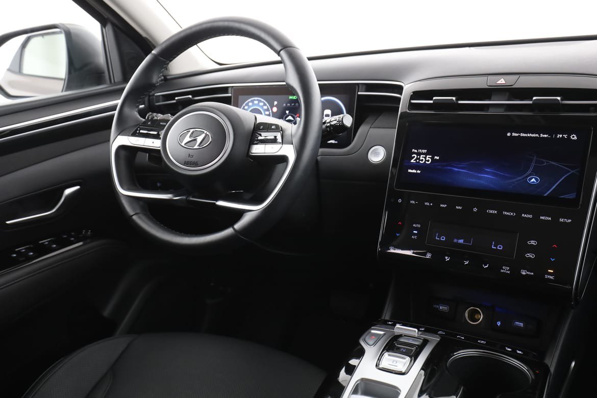 Vehicle Image 14