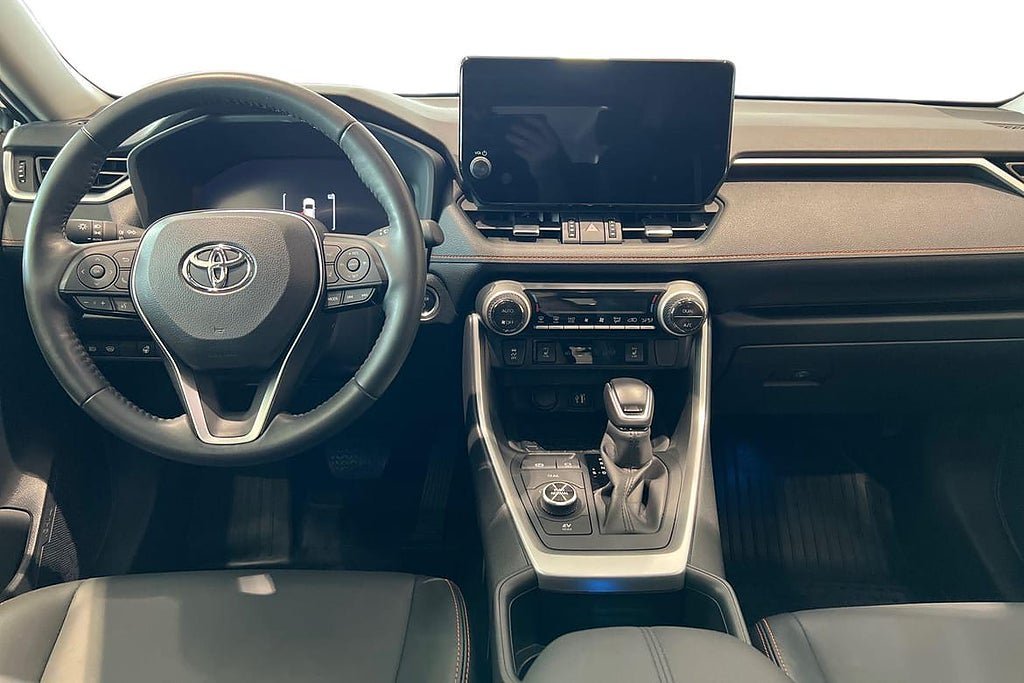 Vehicle Image 10