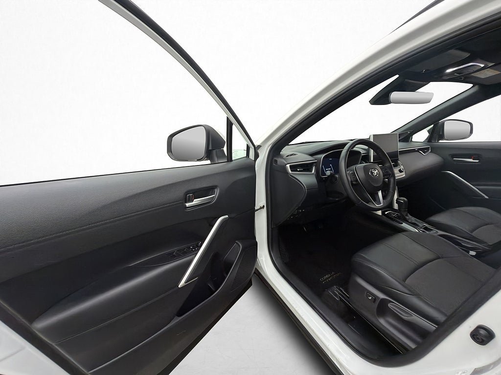 Vehicle Image 8
