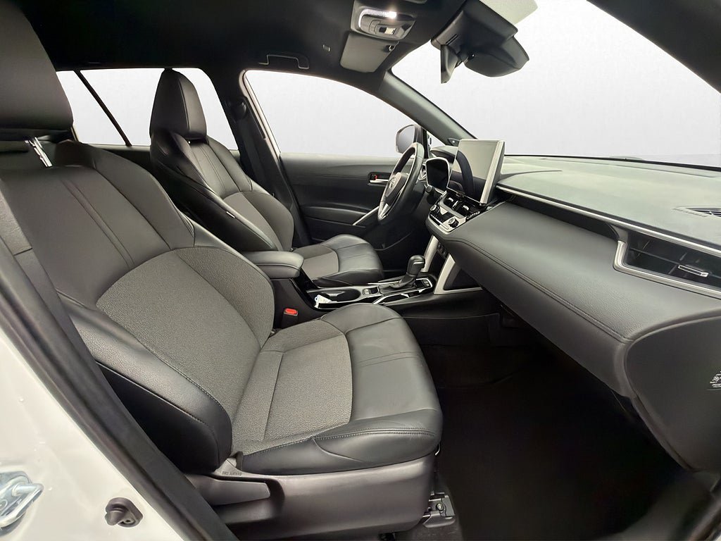 Vehicle Image 11