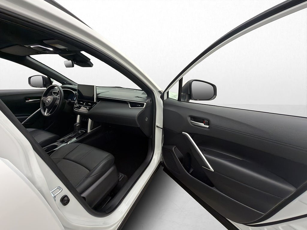 Vehicle Image 12
