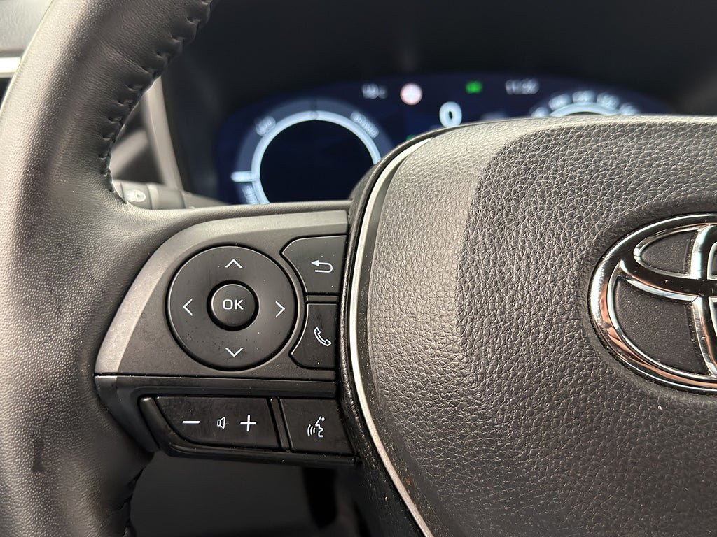 Vehicle Image 17