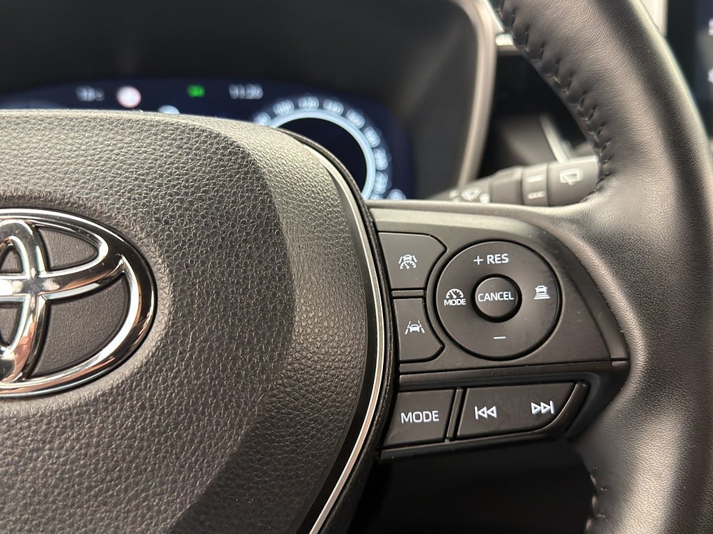 Vehicle Image 18