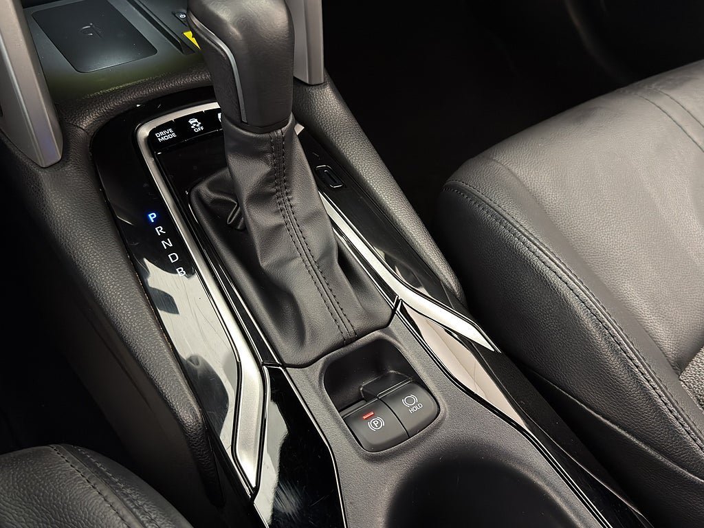Vehicle Image 22