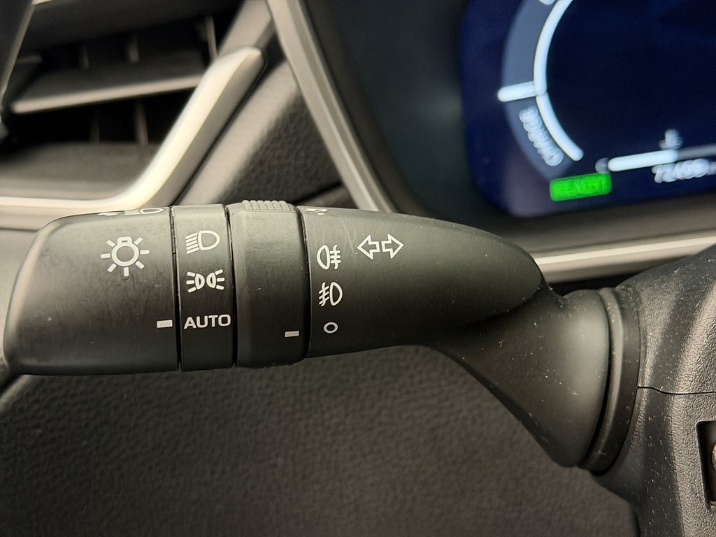 Vehicle Image 24