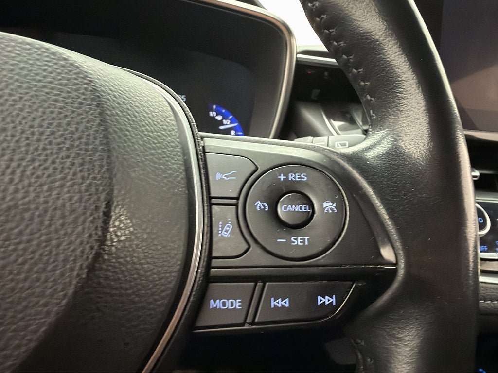 Vehicle Image 21