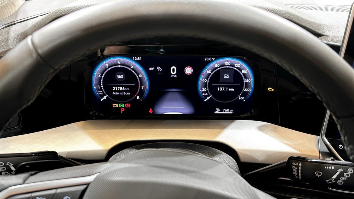 Vehicle Image 19